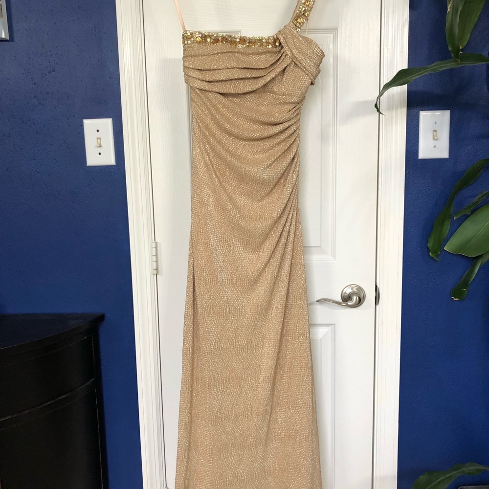 Cache prom special occasion holiday gold dress